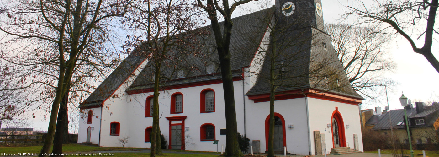 Außenansicht der Lorenzkirche Hof