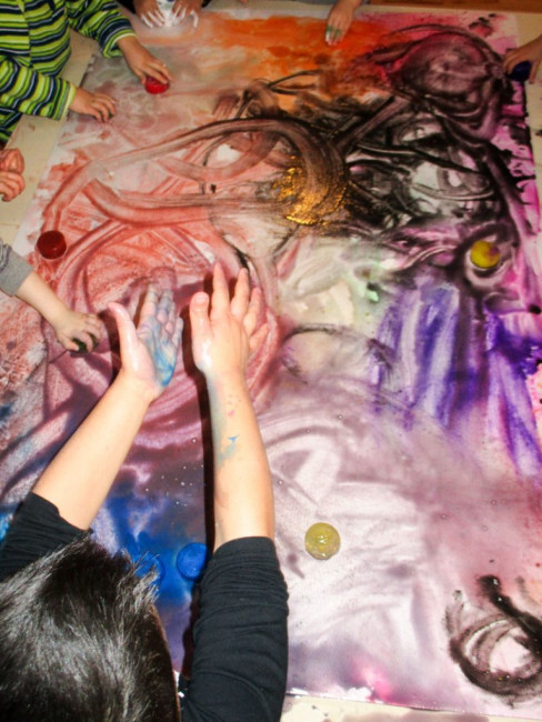 Kreatives Arbeiten in der Kinderwelt St. Lorenz