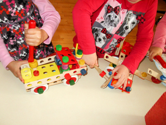 Spielende Kinder