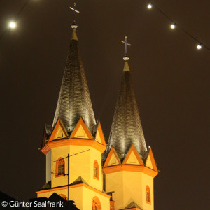 Die Beleuchteten Türme der Michaeliskirche